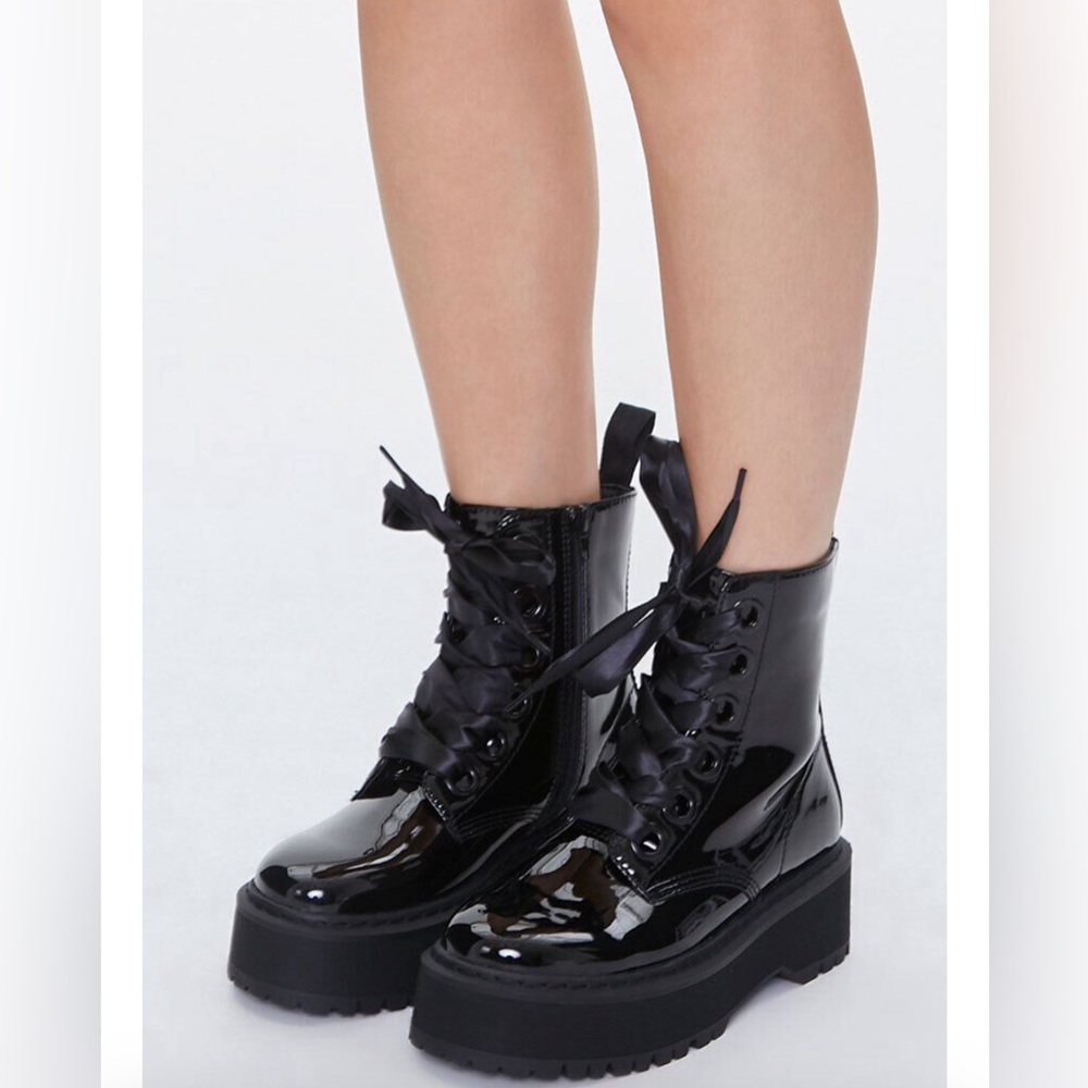 NWT Leather Platform Boots